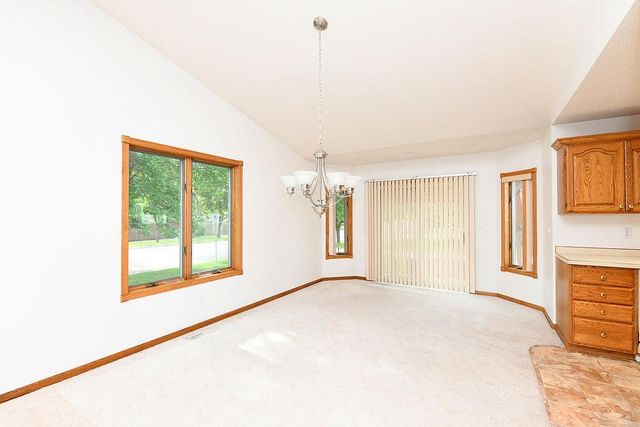 1519 Maple Lane, West Fargo, ND 58078
