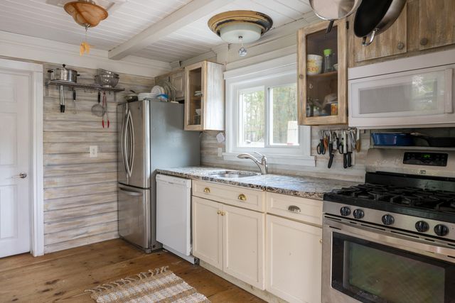 792 Mill Street, Marion, MA 02738