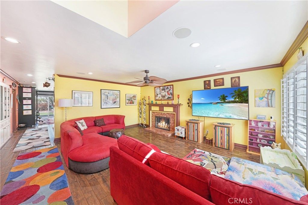 Image 16 of property listing at 18051 Westlake Circle, Huntington Beach, CA 92648