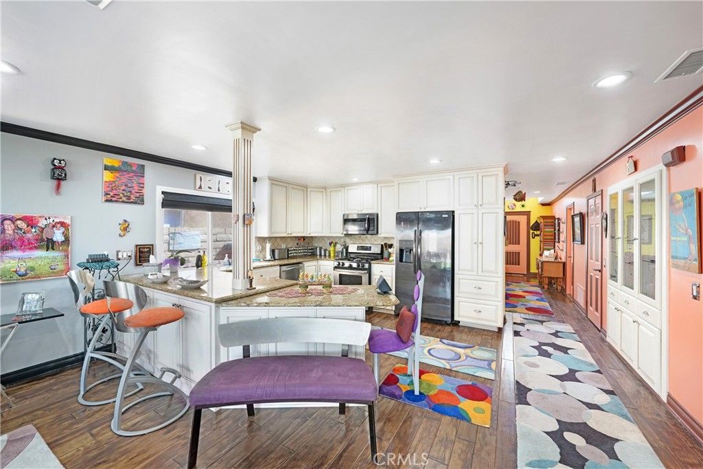 Image 21 of property listing at 18051 Westlake Circle, Huntington Beach, CA 92648