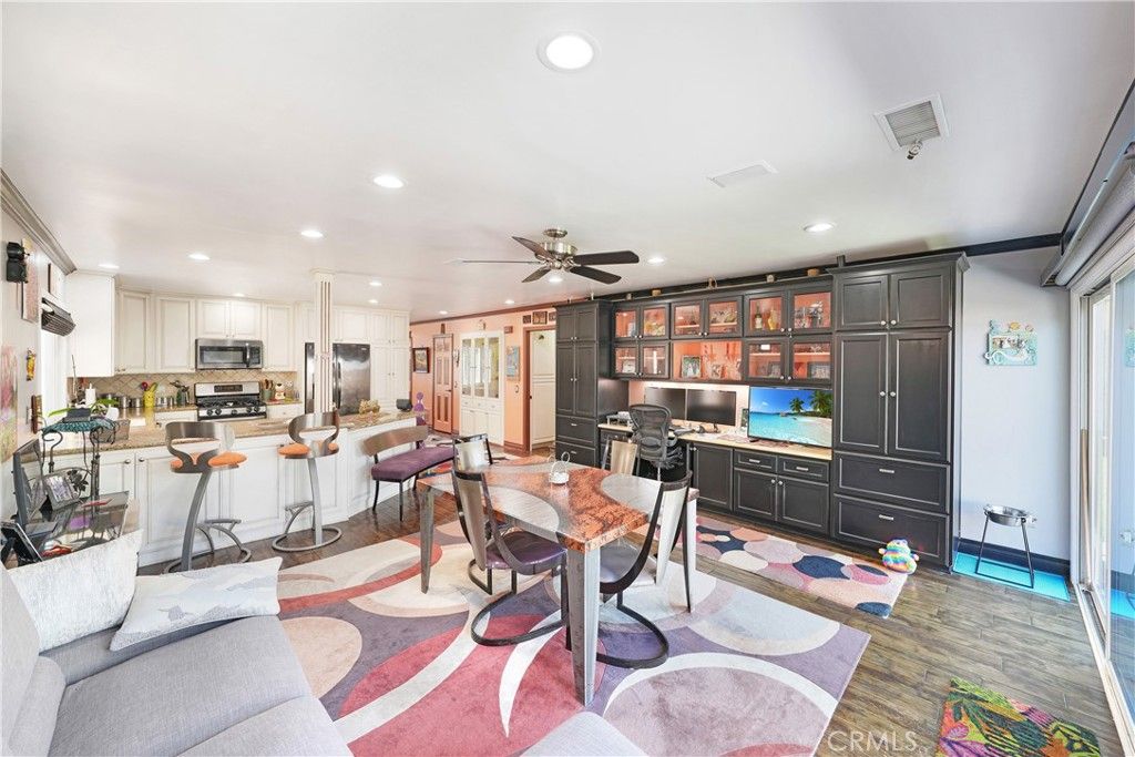 Image 24 of property listing at 18051 Westlake Circle, Huntington Beach, CA 92648