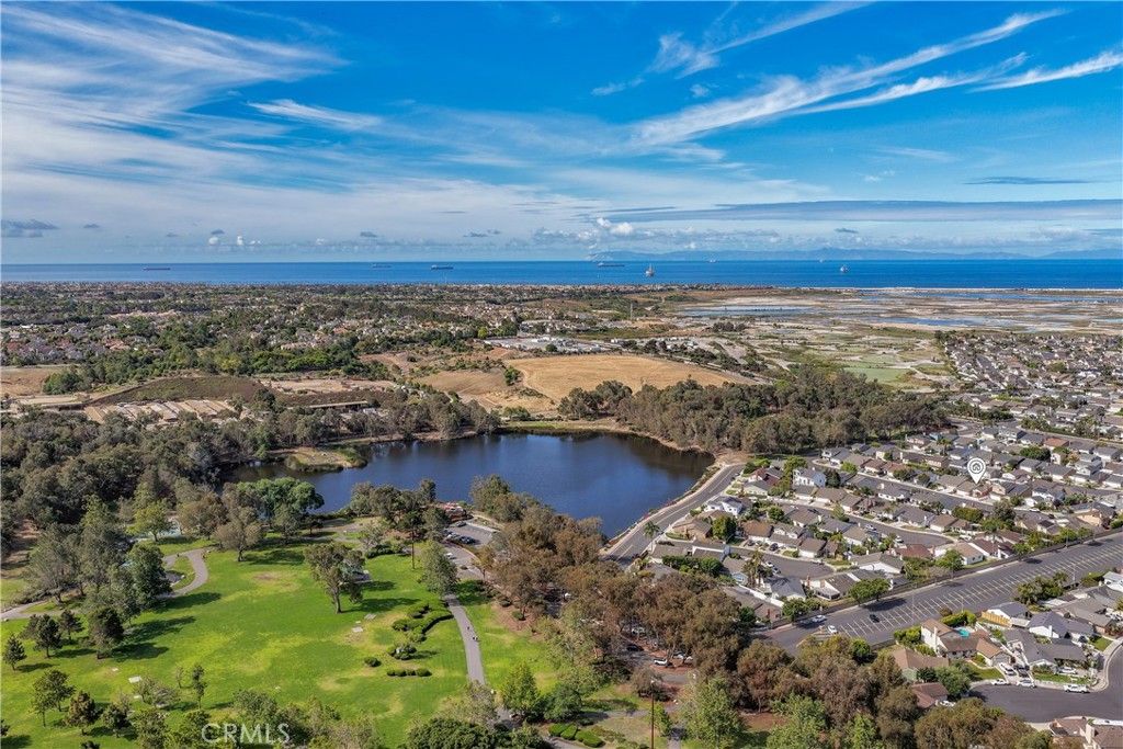 Image 33 of property listing at 18051 Westlake Circle, Huntington Beach, CA 92648