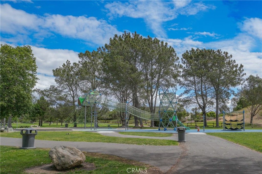Image 44 of property listing at 18051 Westlake Circle, Huntington Beach, CA 92648