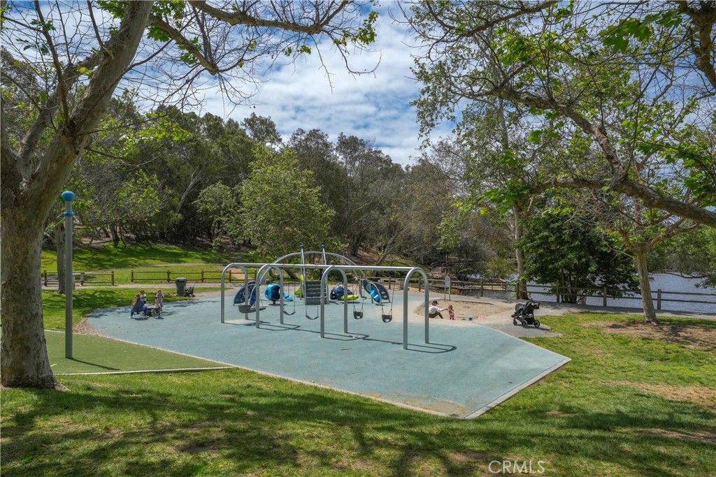Image 47 of property listing at 18051 Westlake Circle, Huntington Beach, CA 92648