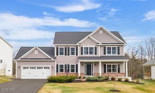 22 Edinburgh Court, New Scotland, NY 12159