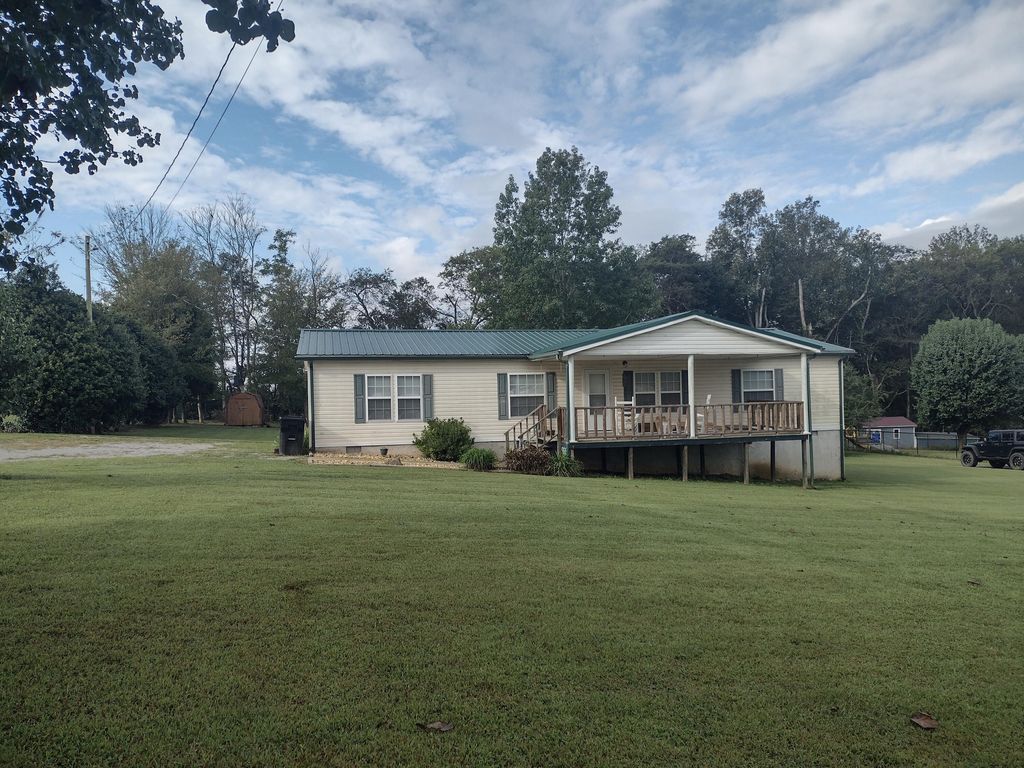 89 Southgate Lane, Pikeville, TN 37367