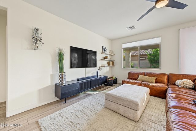 1059 E ROJO Way, Gilbert, AZ 85297