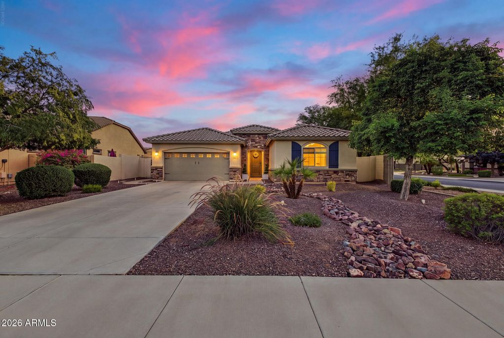 1059 E ROJO Way, Gilbert, AZ 85297 — exterior