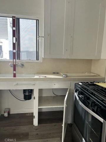 323 35th, Manhattan Beach, CA 90266