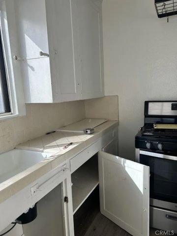 323 35th, Manhattan Beach, CA 90266