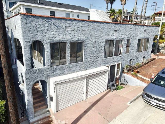 323 35th, Manhattan Beach, CA 90266