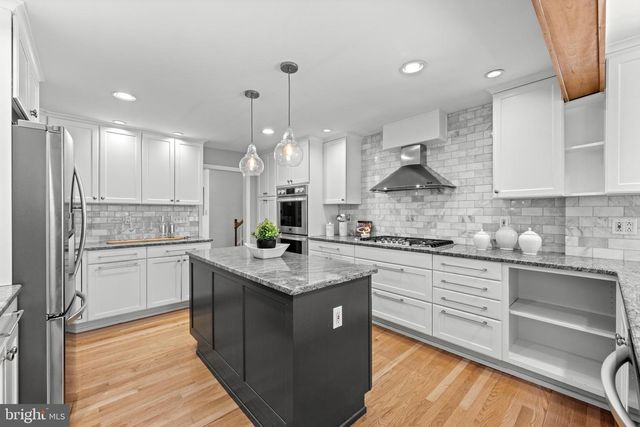 1442 POTTER LN, Wayne, PA 19087