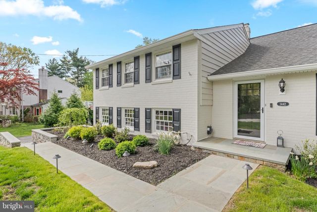 1442 POTTER LN, Wayne, PA 19087