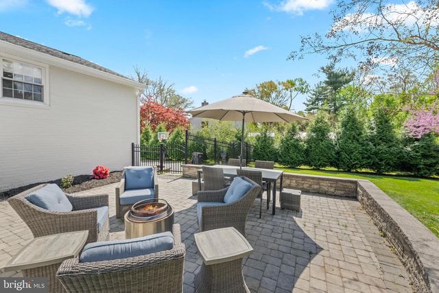 1442 POTTER LN, Wayne, PA 19087