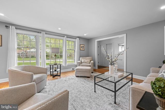 1442 POTTER LN, Wayne, PA 19087