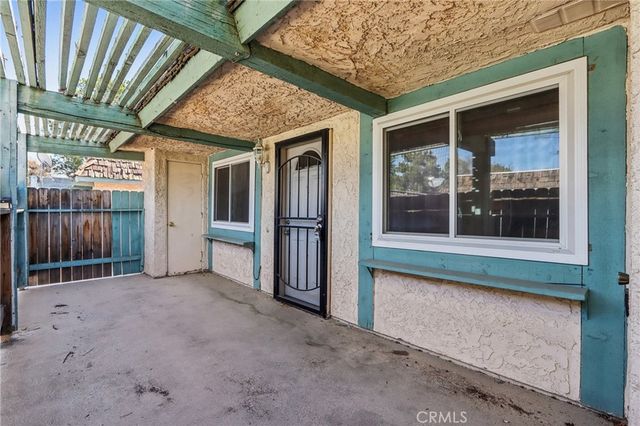 2561 Gonzaga Ln, Riverside, CA 92507