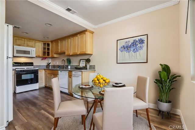 2561 Gonzaga Ln, Riverside, CA 92507