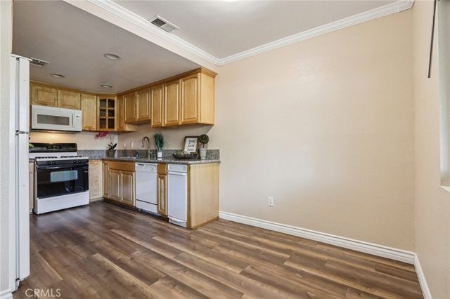 2561 Gonzaga Ln, Riverside, CA 92507