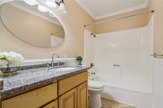 2561 Gonzaga Ln, Riverside, CA 92507