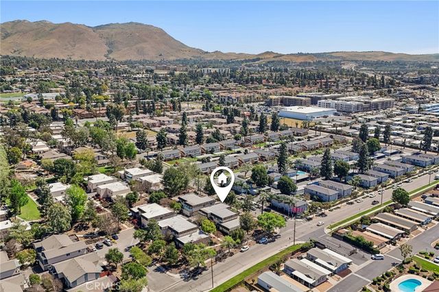 2561 Gonzaga Ln, Riverside, CA 92507