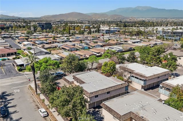 2561 Gonzaga Ln, Riverside, CA 92507