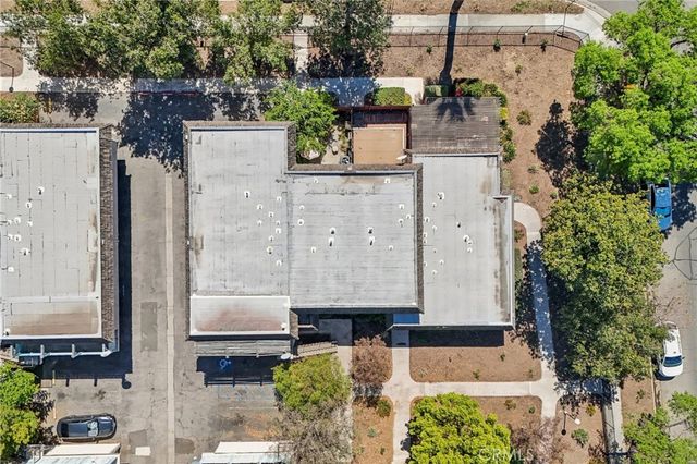 2561 Gonzaga Ln, Riverside, CA 92507