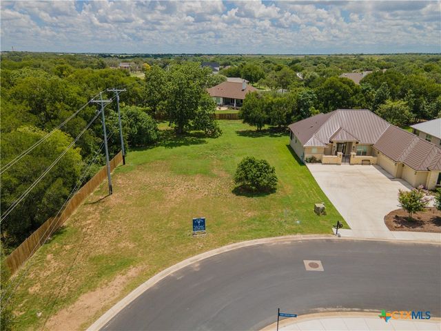 601 Oak Creek Parkway, Seguin, TX 78155
