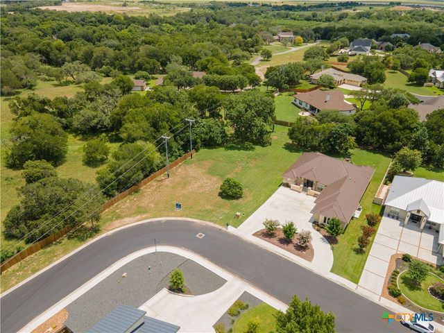 601 Oak Creek Parkway, Seguin, TX 78155
