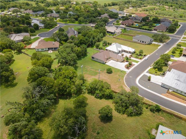 601 Oak Creek Parkway, Seguin, TX 78155