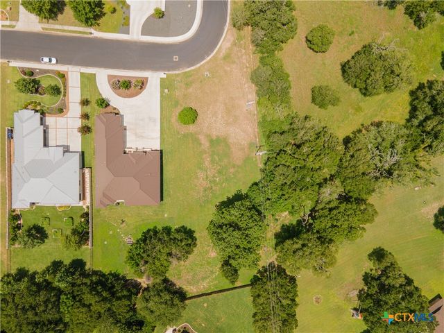 601 Oak Creek Parkway, Seguin, TX 78155