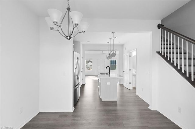 1825 Ardmore Commons Drive, Winston-salem, NC 27103