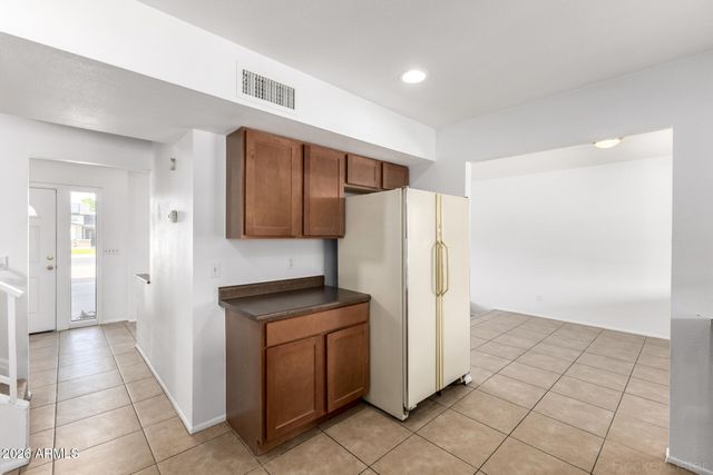 4617 S GRANDVIEW Avenue, Tempe, AZ 85282