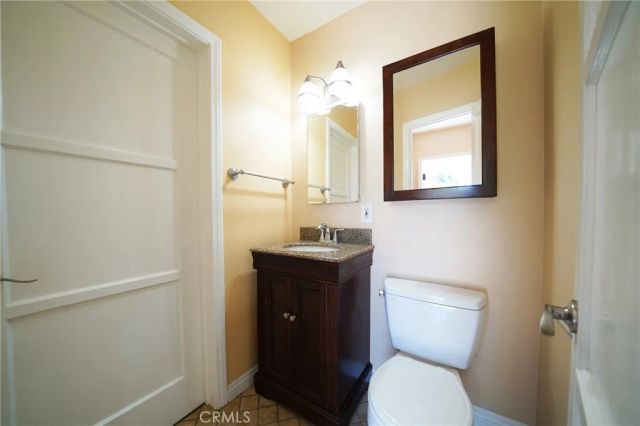 11252 Delano, Los Angeles, CA 91606