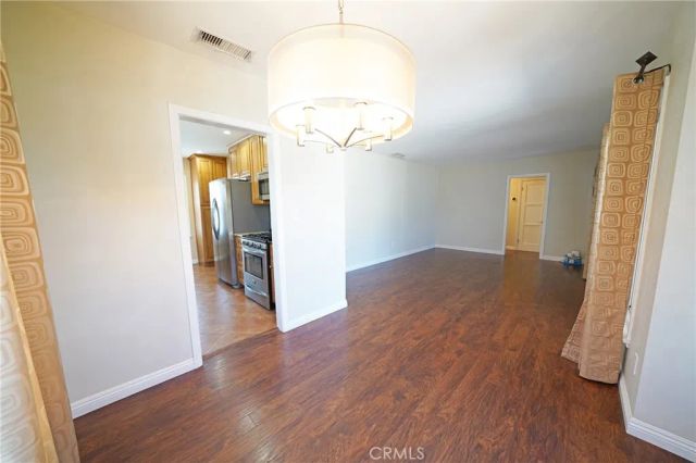 11252 Delano, Los Angeles, CA 91606