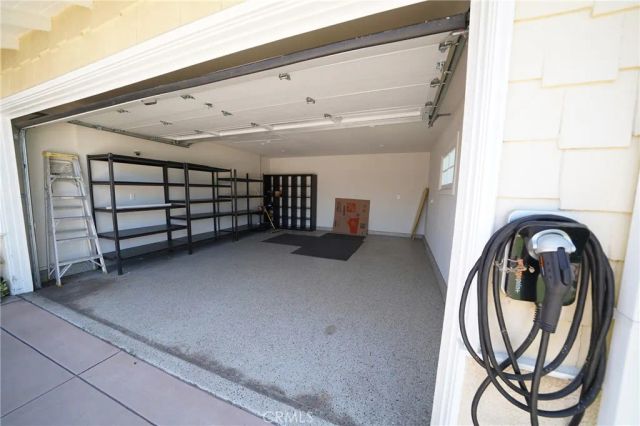 11252 Delano, Los Angeles, CA 91606