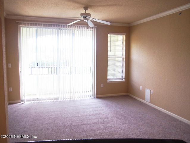 8539 GATE Parkway W 9411, Jacksonville, FL 32216