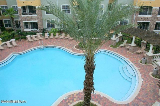 8539 GATE Parkway W 9411, Jacksonville, FL 32216