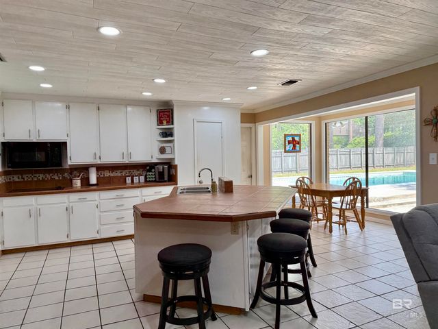 617 Garrett Street, Brewton, AL 36426