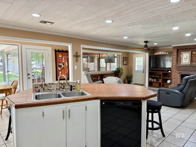 617 Garrett Street, Brewton, AL 36426