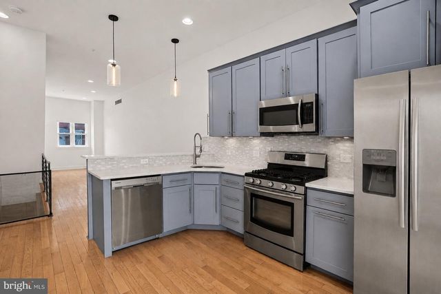 1617 FITZWATER ST, Philadelphia, PA 19146