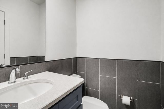 1617 FITZWATER ST, Philadelphia, PA 19146