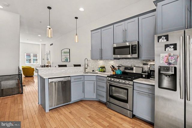 1617 FITZWATER ST, Philadelphia, PA 19146