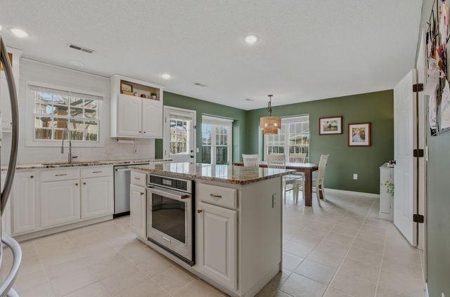 1610 CANTON DR, Columbia, MO 65203