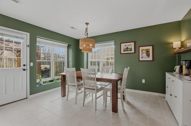 1610 CANTON DR, Columbia, MO 65203