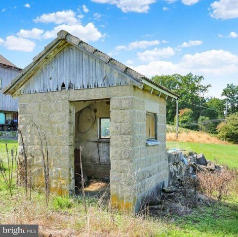 465 ANTIETAM RD, Reading, PA 19606