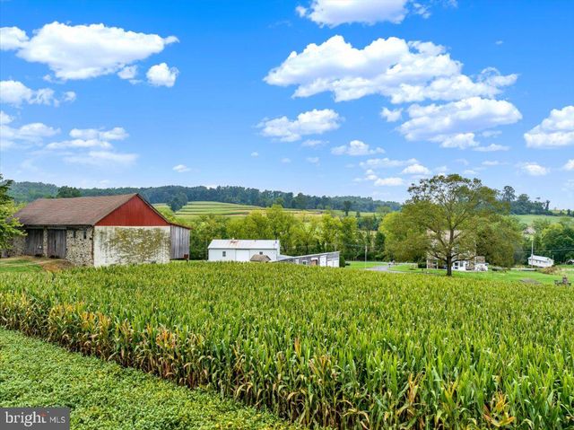 465 ANTIETAM RD, Reading, PA 19606