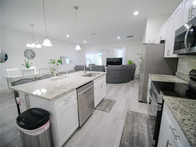 237 MARION OAKS TRAIL, Ocala, FL 34473