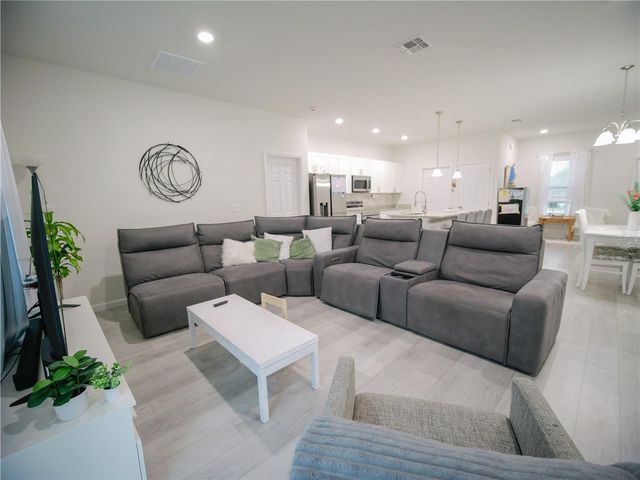 237 MARION OAKS TRAIL, Ocala, FL 34473