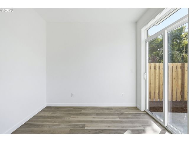8716 Se Bybee Blvd, Portland, OR 97266