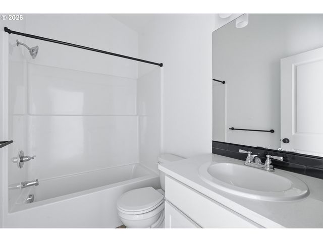 8716 Se Bybee Blvd, Portland, OR 97266